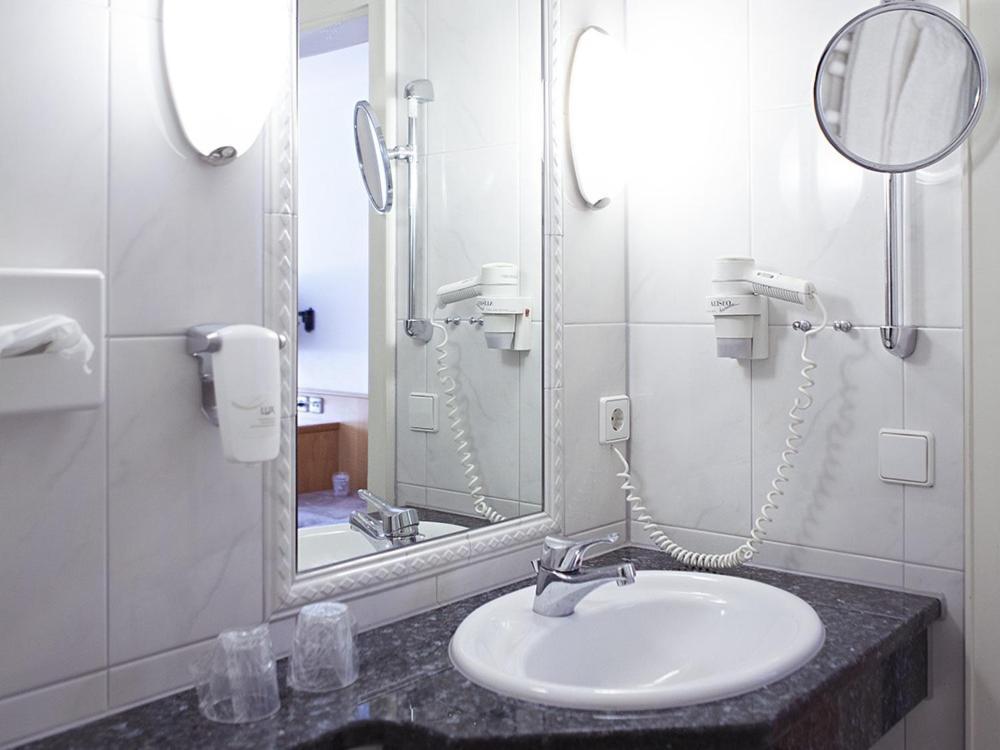 Landhotel Graf Obereggenen Chambre photo